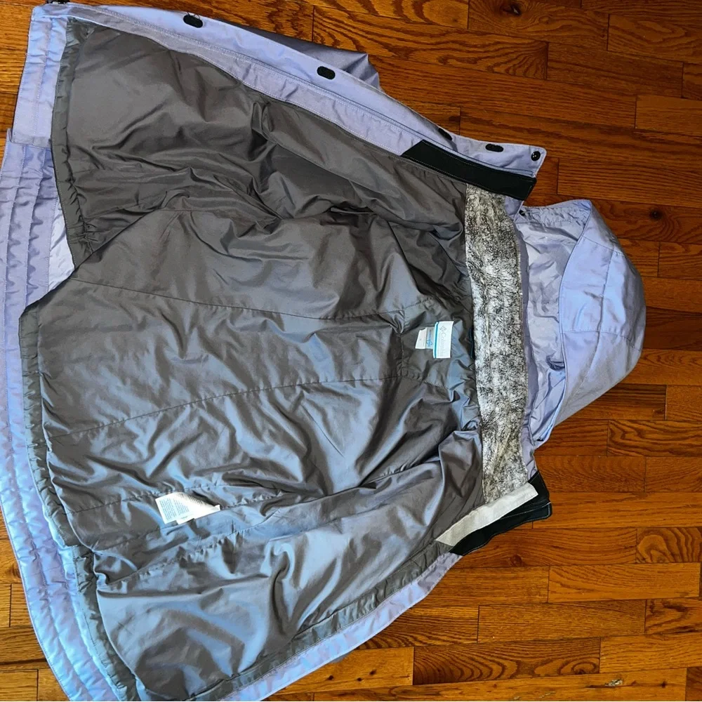 Columbia Women's Ski Jacket - Light Purple and Gray